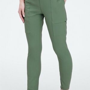 Fabletics Women's Smoke Green High-Waisted Hybrid Cargo Pants Skinny Regular